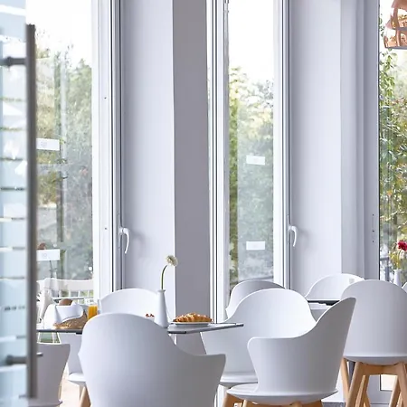 Vasia Royal Hotel