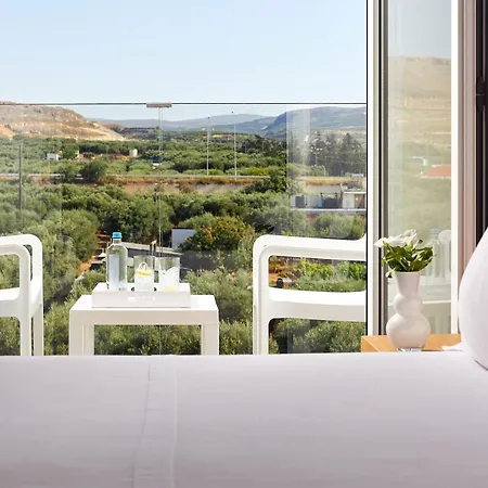 Vasia Royal Hotel